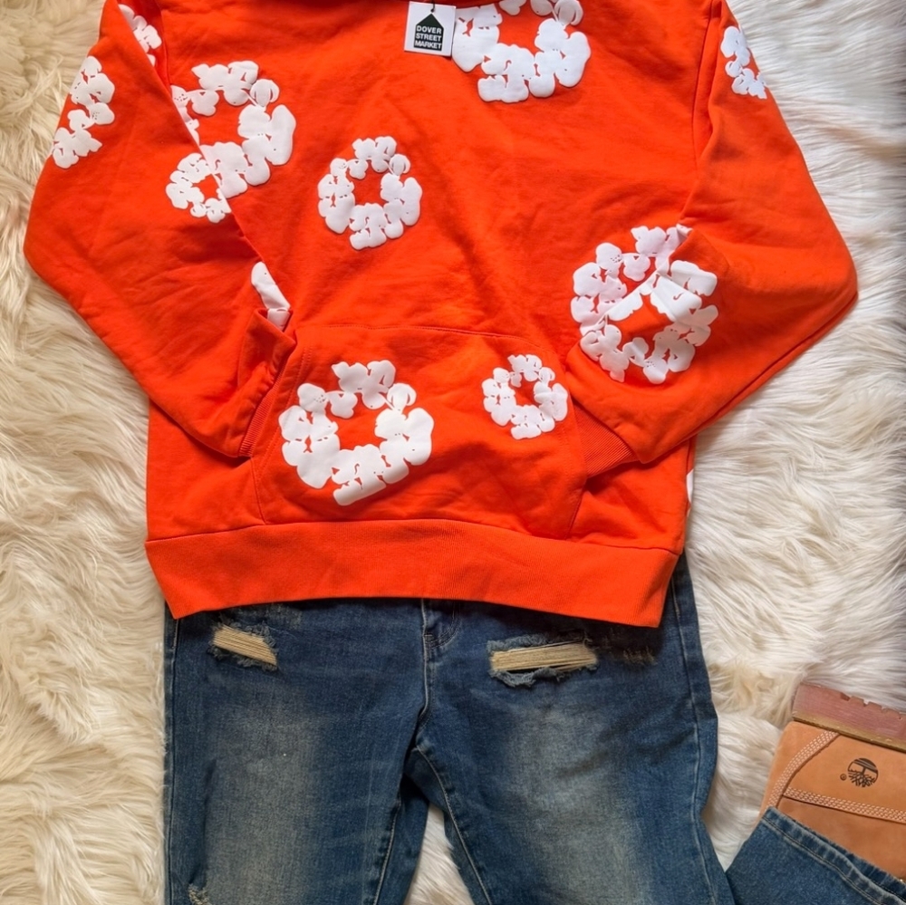 Authentic Denim Tears Spider SweatShirt By Young Thug with White Floral Design - Picture 2 of 2